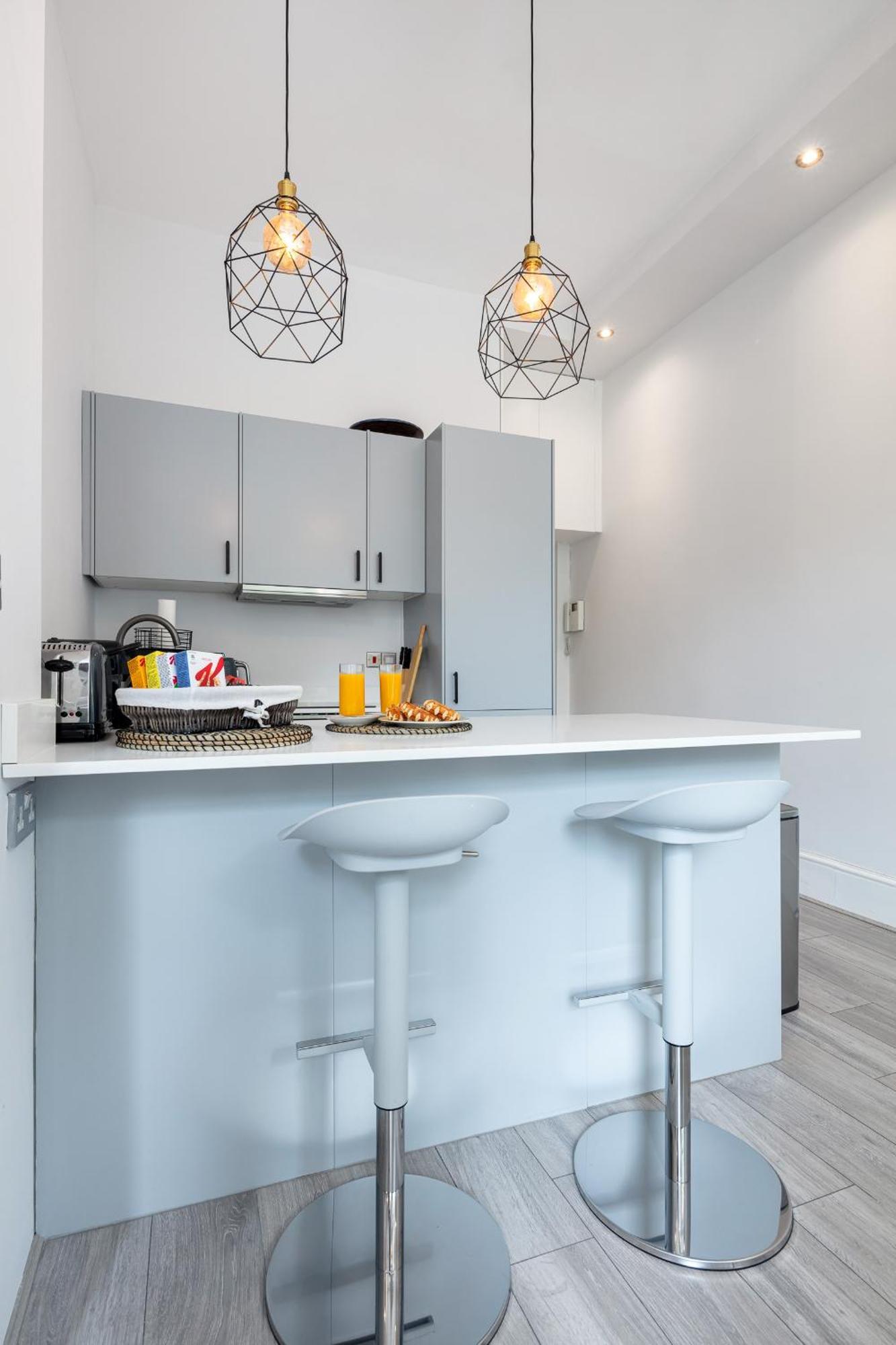 Апартаменты Kensington 1bd Seconds From Museums *